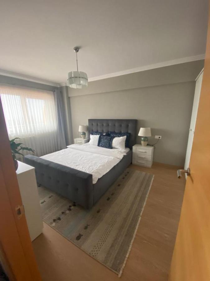 Dora City Apartament Appartement Cluj-Napoca Buitenkant foto