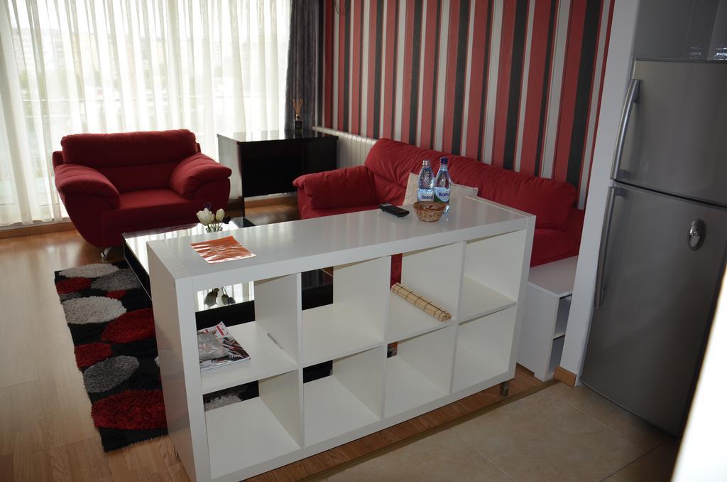 Dora City Apartament Appartement Cluj-Napoca Buitenkant foto