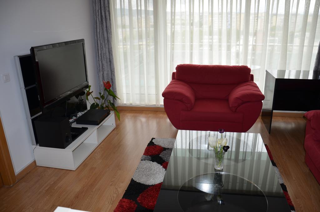 Dora City Apartament Appartement Cluj-Napoca Buitenkant foto