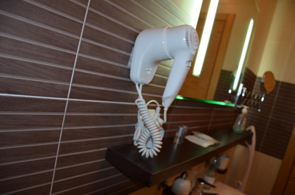 Dora City Apartament Appartement Cluj-Napoca Buitenkant foto