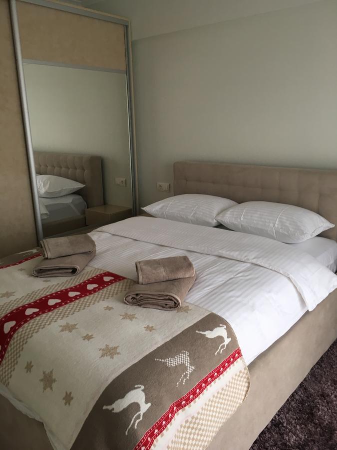 Dora City Apartament Appartement Cluj-Napoca Buitenkant foto